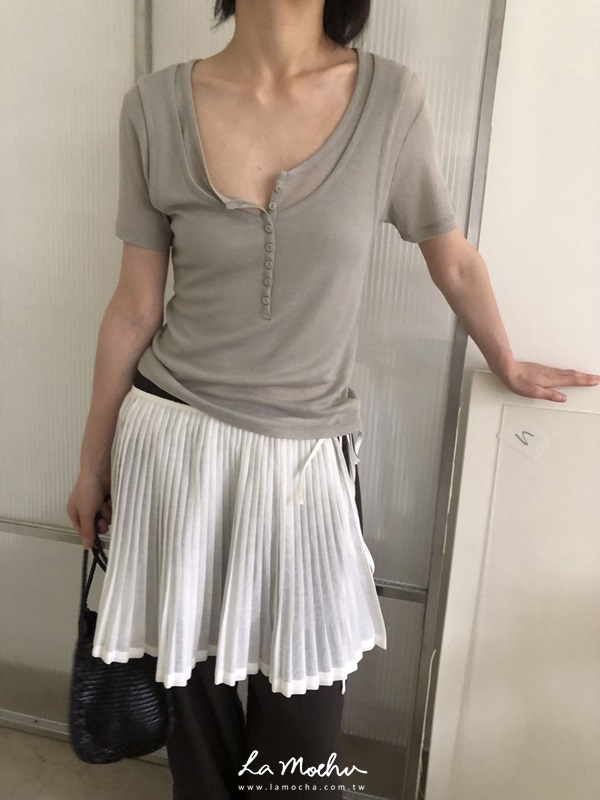 排扣假兩件微透上衣